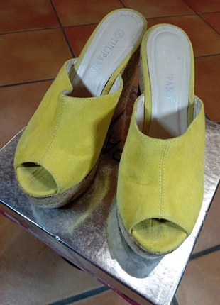 Sandali Tulipano, brand: Tulipano, condizioni: Buone, taglia: 36, €5.00, €5.95 include la Protezione acquisti