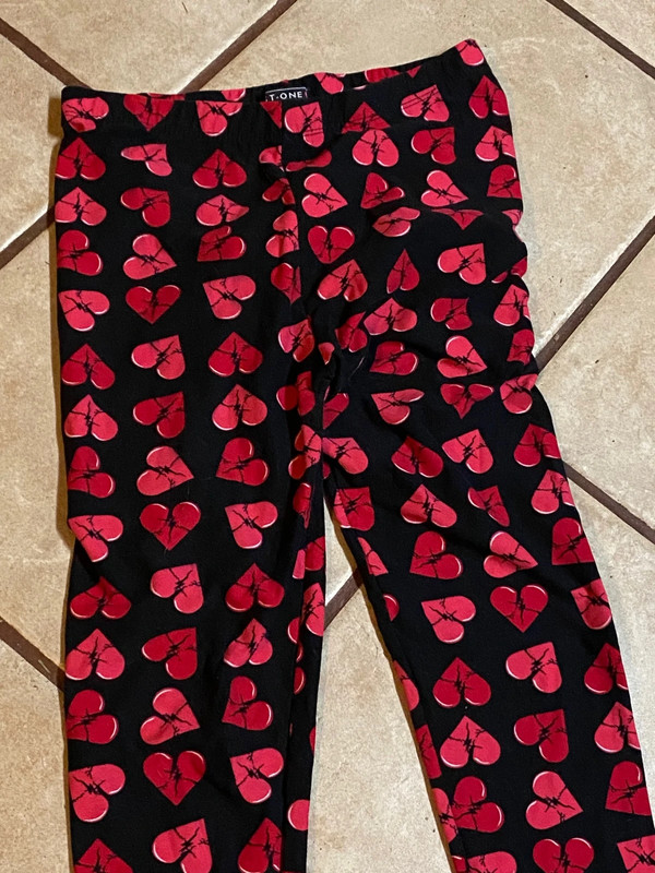 Woman’s Leggings Heart Design Size Medium by Just One 2