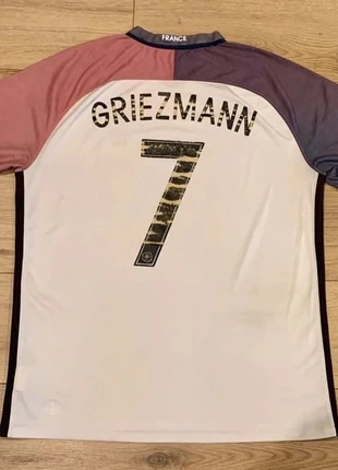 Maillot Équipe de France – Authentique Nike – N 7 Griezmann – Taille L, marke: Nike, zustand: Zufriedenstellend, größe: L, 35,00 €, 37,45 € inklusive Vinted-Käuferschutz