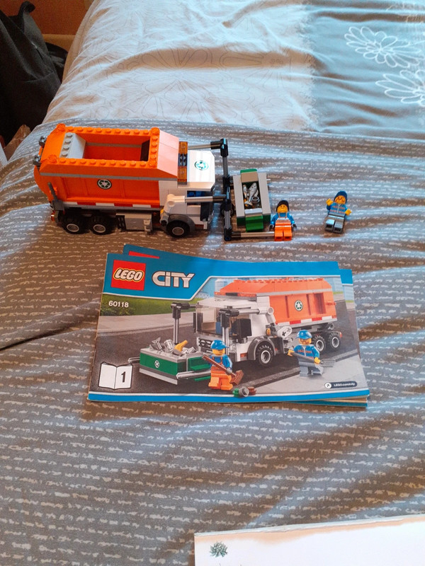Lego camion poubelle