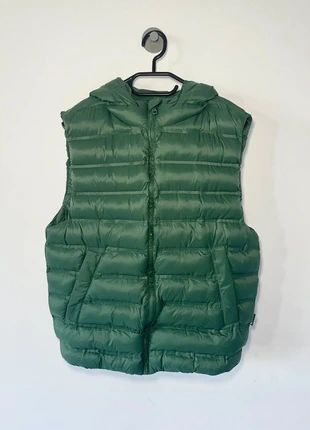 Chaleco acolchado verde con capucha Zara Kids (13-14 años / 164 cm), brand: Zara, condition: New with tags, size: XS, €10.00, €11.20 includes Buyer Protection