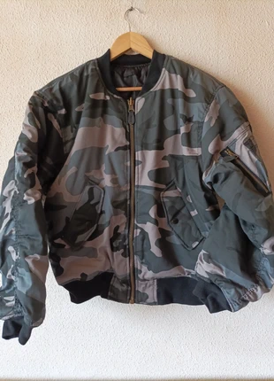 Flight jacket Dark camuflaje M, brand: Mil-Tec, condizioni: Ottime, taglia: M, €35.00, €37.45 include la Protezione acquisti