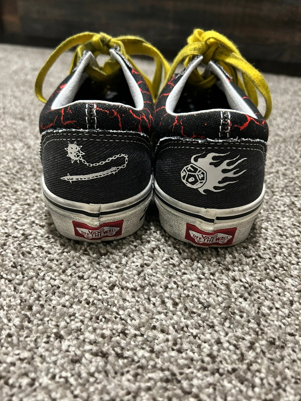 Stranger Things Vans 3