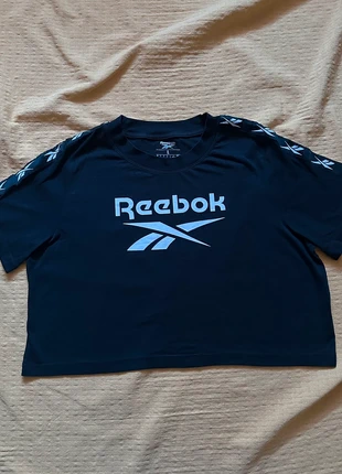 Maglietta della Reebok originale, brand: Reebok, condizioni: Ottime, taglia: L / IT 44 / EU 40, €5.00, €5.95 include la Protezione acquisti