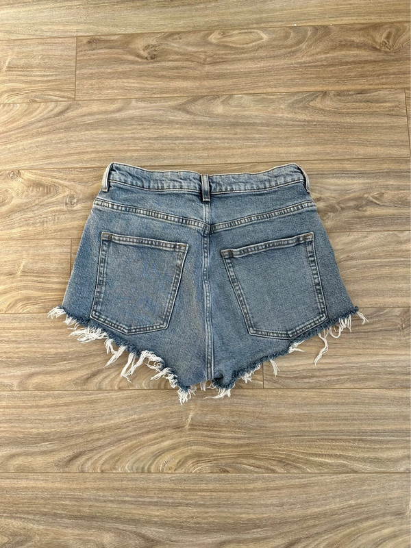 & Other Stories Highwaisted Cutoff Jean Shorts 3