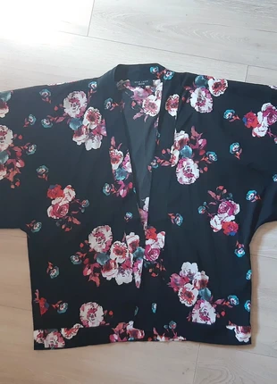 Kimono noir fleuri, brand: New Look, condition: Very good, size: M / 38 / 10, €3.00, €3.85 includes Buyer Protection