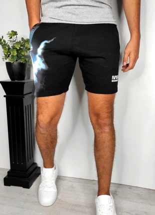 Short noir motif éclair pull&bear T.XS, marque: Pull & Bear, état: Très bon état, taille: XS, 12,00 €, 13,30 € Protection acheteurs (Pro) incluse