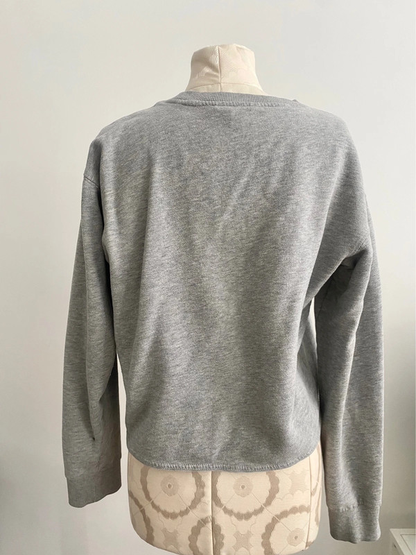 Urban outfitters x Calvin Klein gray & white boxy logo sweatshirt 2