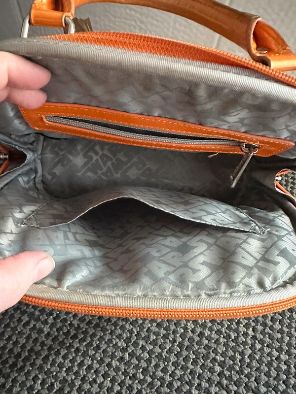 Bb8 handbag top