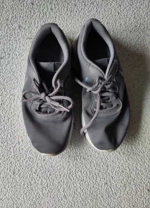 Sportschoenen Nike, marca: Nike, estado: Bom, tamanho: 35.5, €4.50, €5.43 inclui Proteção do Comprador