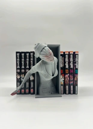 Booknook The Nurse Silent Hill, marca: Onikatanaa, estado: Muito bom, €23.00, €24.85 inclui Proteção do Comprador Pro