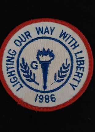 Patch Vintage Girls Scout "Lighting Our Way With Liberty 1986" GSA Usa, marque: GSA, état: Très bon état, 5,00 €, 5,95 € Protection acheteurs incluse