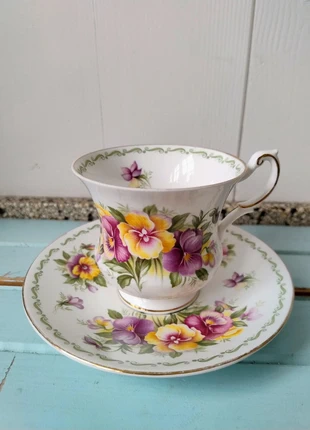 Prachtig! Grote kop en schotel Queen's Bone China England, marque: Queen's, état: Bon état, 5,50 €, 6,48 € Protection acheteurs (Pro) incluse