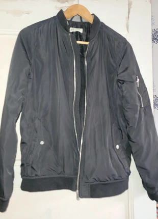 Pilotenjas van H&M 158/164, marque: H&M, état: Très bon état, taille: 13 ans / 158 cm, 4,00 €, 4,90 € Protection acheteurs incluse