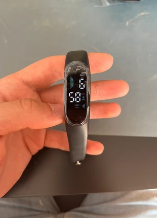 Orologio digitale, état: Neuf sans étiquette, taille: 30–38 mm, 5,50 €, 6,48 € Protection acheteurs incluse