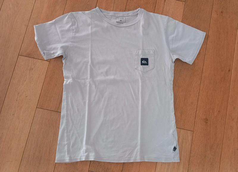 T-shirt Quiksilver rose très pâle