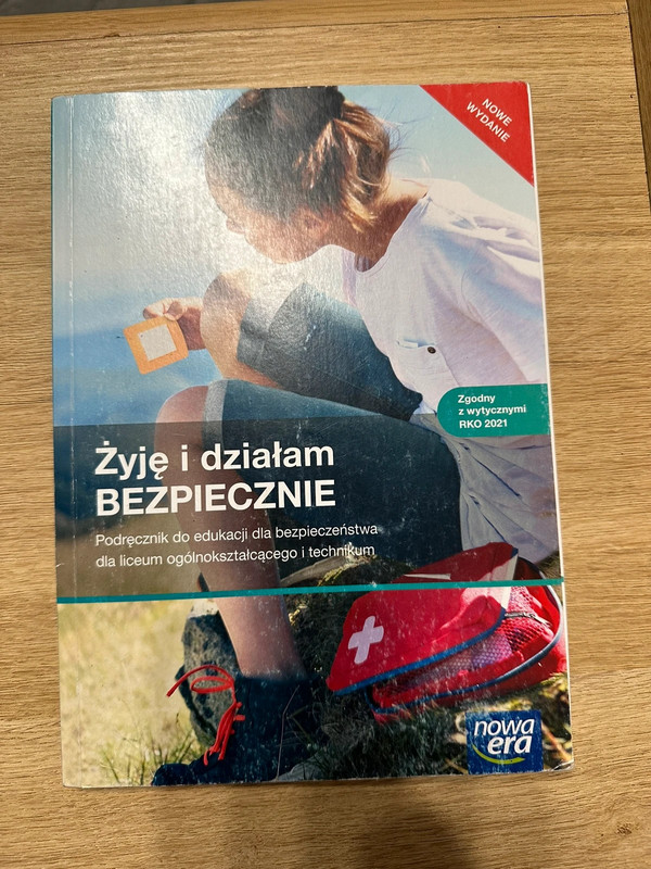 żyję I Działam Bezpiecznie Dla Szkół Ponadpodstawowych Żyję i działam Bezpiecznie, podręcznik do edukacji dla bezpieczeństwa