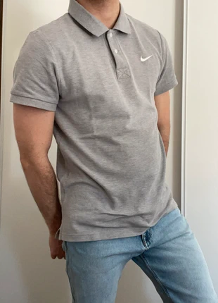 Polo Nike gris, marke: Nike, zustand: Sehr gut, größe: L, 15,00 €, 16,45 € inklusive Vinted-Käuferschutz