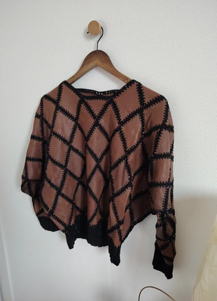 Haut vintage cuir & crochet cousu main – forme chauve-souris – Taille M, merk: Vintage Dressing, staat: Heel goed, maat: M / 38 / 10, € 19,00, € 20,65 inclusief Kopersbescherming