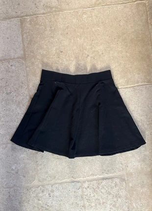 Jupe trapèze noire, marque: Abercrombie & Fitch, état: Bon état, taille: M / 38 / 10, 2,00 €, 2,80 € Protection acheteurs incluse