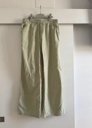 Pantalón ancho verde claro fluido – estilo relaxed, marca: Shein, estado: Novo sem etiquetas, tamanho: L / 40 / 12, €5.00, €5.95 inclui Proteção do Comprador