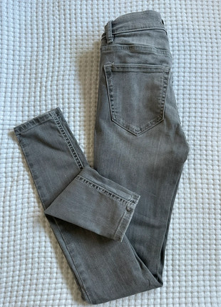 Pantalón vaquero Super Skinny, marque: Pull & Bear, état: Très bon état, taille: W25 | FR 34, 6,50 €, 7,53 € Protection acheteurs incluse