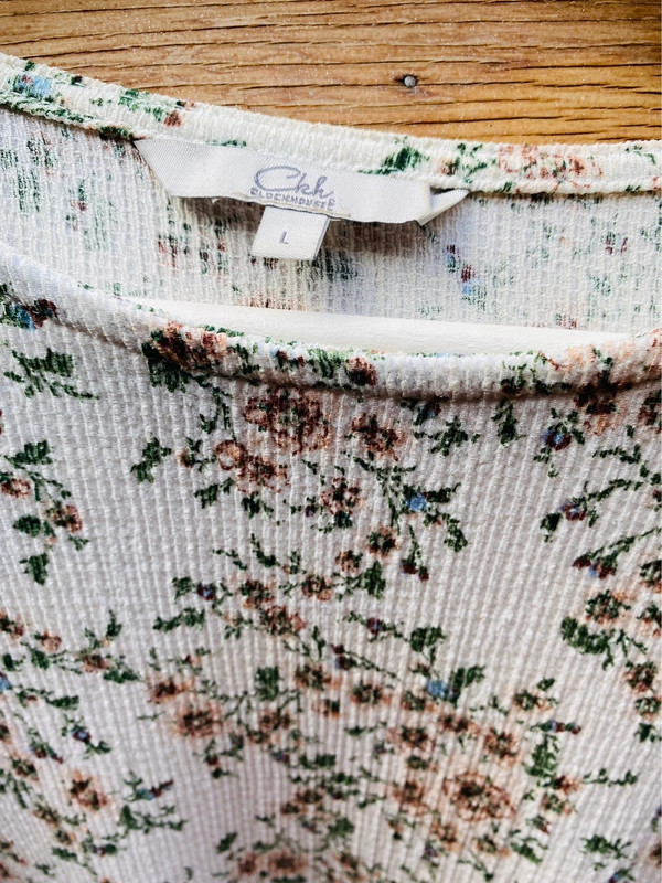 Robe C A blanche a fleurs taille L Vinted
