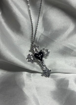 Vintage necklace cross, marque: Vintage Dressing, état: Très bon état, 8,00 €, 9,10 € Protection acheteurs (Pro) incluse