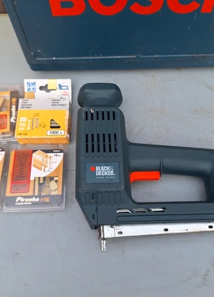 Black & Decker KX428E elektrische tacker, merk: Black & Decker, staat: Goed, € 30,00, € 32,20 inclusief Kopersbescherming