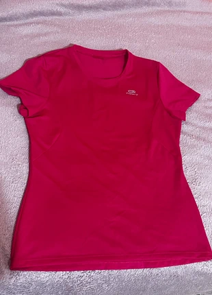 Completo Maglia fitness + leggings Decathlon, brand: Decathlon, condizioni: Ottime, taglia: XS / IT 38 / EU 34, €6.00, €7.00 include la Protezione acquisti