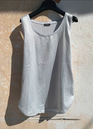 Old money light grey flowing satin bluse, brand: motivi, condizioni: Ottime, taglia: S / IT 40 / EU 36, €10.00, €11.20 include la Protezione acquisti