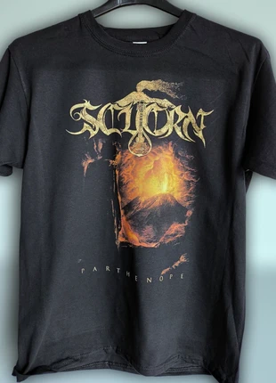 T-shirt nera | Scuorn | Parthenope, brand: Fruit of the Loom, condizioni: Ottime, taglia: L, €13.00, €14.35 include la Protezione acquisti Pro