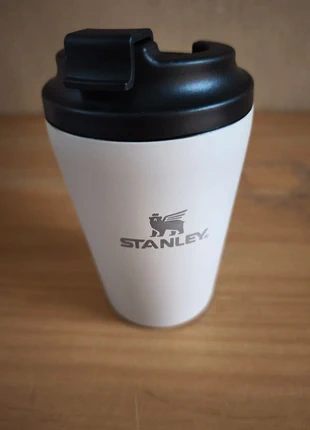 Gobelet gourde Stanley, brand: Stanley, condition: New without tags, €25.00, €26.95 includes Buyer Protection Pro