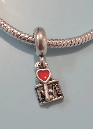Charm Pendentif Fantaisie cadenas + clé, merk: Fantaisie, staat: Nieuw zonder prijskaartje, € 2,00, € 2,80 inclusief Kopersbescherming