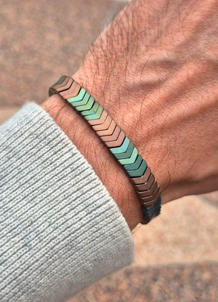 Bracelet ajustable pierres naturelles irisées élégant bohème, merk: Studio Bohème, staat: Nieuw zonder prijskaartje, € 9,99, € 11,19 inclusief Kopersbescherming Pro