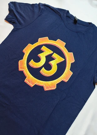 Tshirt M Ingranaggio Fallout 33, marke: Fallout, zustand: Neu, größe: M, 8,90 €, 10,05 € inklusive Vinted-Käuferschutz