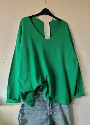 Pull manches longues vert col v taille unique, marque: Boutique Parisienne, état: Très bon état, taille: Taille unique, 14,00 €, 15,40 € Protection acheteurs incluse