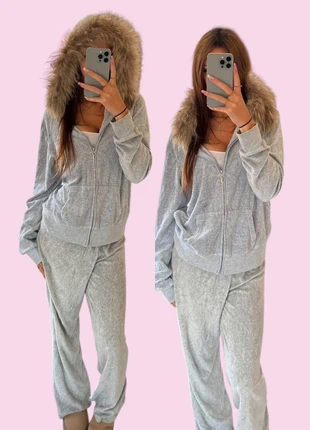 Juicy Couture Grey Velour Tracksuit w/ Fur Hood – Authentic, merk: Juicy Couture, staat: Heel goed, maat: XL / 42 / 14, € 59,50, € 63,18 inclusief Kopersbescherming