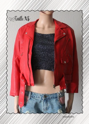 Veste simili cuir rouge, marca: Vintage Dressing, estado: Muy bueno, tamaño: XS / 34 / 6, 8,00 €, 9,10 € Protección al comprador incluida