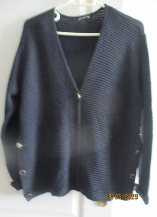 Gilet col V, marke: Bréal, zustand: Sehr gut, größe: XXS / 32 / 4, 10,00 €, 11,20 € inklusive Vinted-Käuferschutz