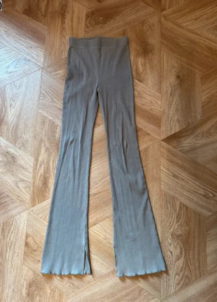 Zara high Waist rib flare leggings with split size XS, marque: Zara, état: Neuf sans étiquette, taille: XS / 34 / 6, 16,00 €, 17,50 € Protection acheteurs incluse