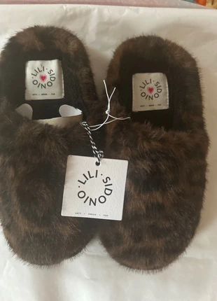 Lili Sidonio mules neuves, marque: Lili Sidonio, état: Neuf avec étiquette, taille: 39, 15,00 €, 16,45 € Protection acheteurs incluse