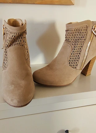 Stivale tronchetto scamosciato beige, TG. 38, marca: PEPITA-REI, estado: Muito bom, tamanho: 38, €13.00, €14.35 inclui Proteção do Comprador