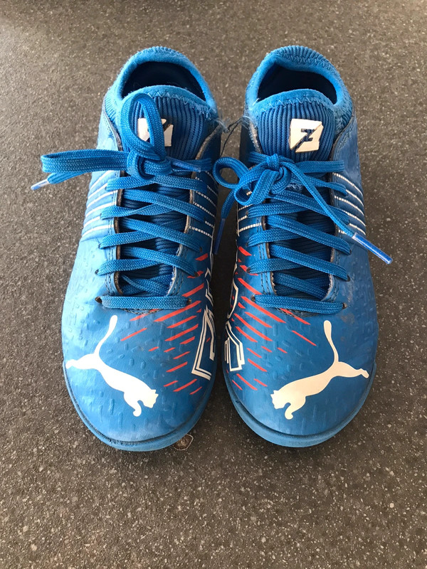 Chaussures de foot Puma crampons en bon tat Vinted