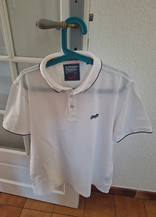 Polo blanc, merk: Superdry, staat: Heel goed, maat: XXL, € 5,00, € 5,95 inclusief Kopersbescherming