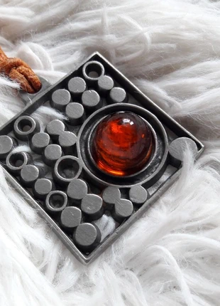 Original 70er Retro Zinn Bernsteinglas TYR Sweden inkl Lederband, brand: TYR Sweden, condizioni: Ottime, €36.00, €38.50 include la Protezione acquisti