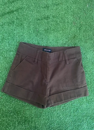 Short Jennyfer marron, marke: Jennyfer, zustand: Sehr gut, größe: XS / 34 / 6, 3,00 €, 3,85 € inklusive Vinted-Käuferschutz