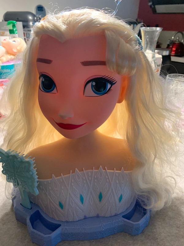 La reine des neiges 2 - tête à coiffer - elsa La Reine Des Neiges