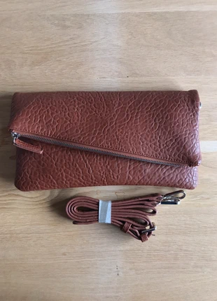 pochette asymétrique minelli marron avec bandoulière , brand: Minelli, condition: New without tags, €20.00, €21.70 includes Buyer Protection