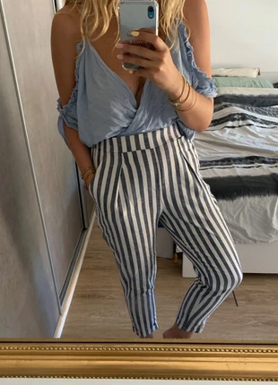 Pantalon léger Stradivarius à rayures , marque: Stradivarius, état: Très bon état, taille: M / 38 / 10, 12,00 €, 13,30 € Protection acheteurs incluse